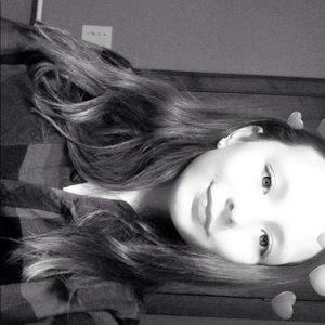 Meet your Posher, Avery